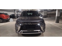 Bild 2: Mitsubishi Outlander