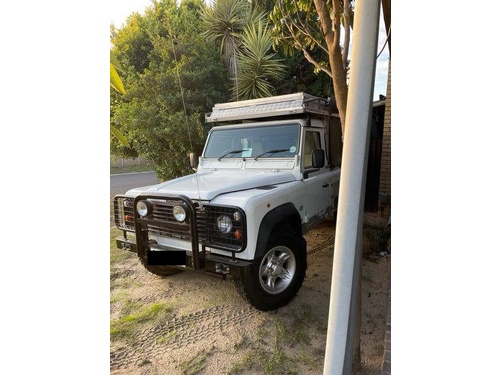 Land Rover Defender 110